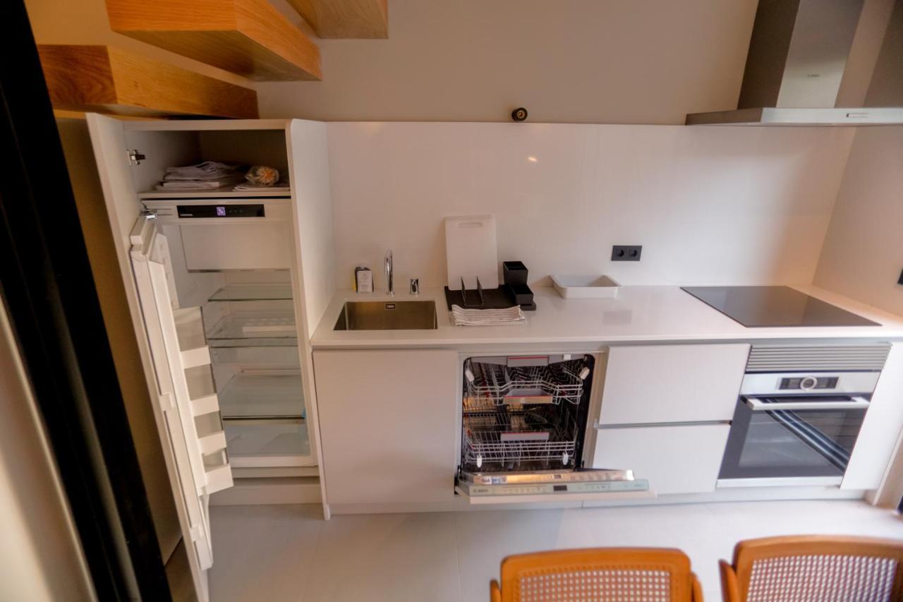 Alegria Suites By Porto City Hosts Bagian luar foto