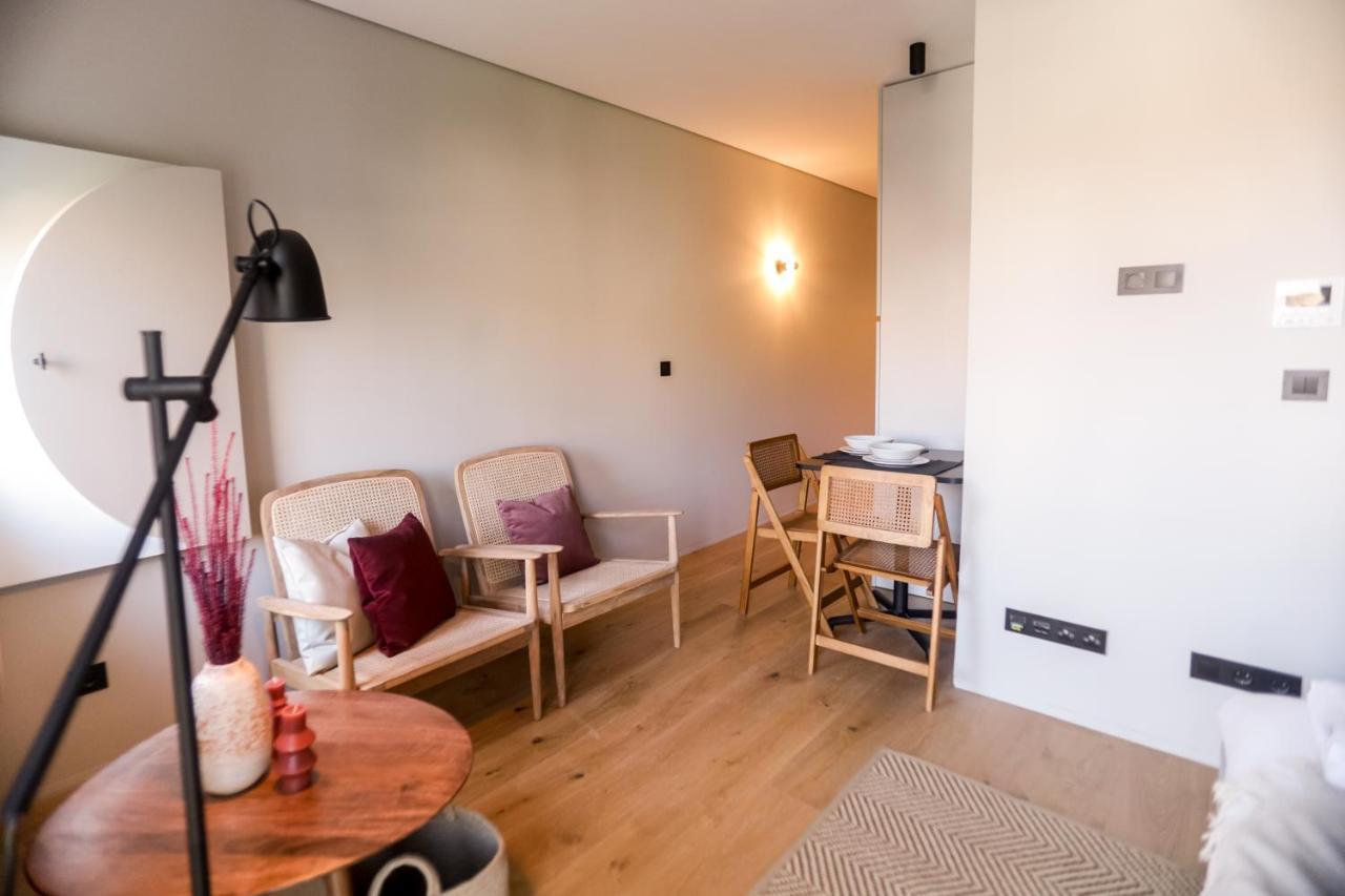 Alegria Suites By Porto City Hosts Bagian luar foto